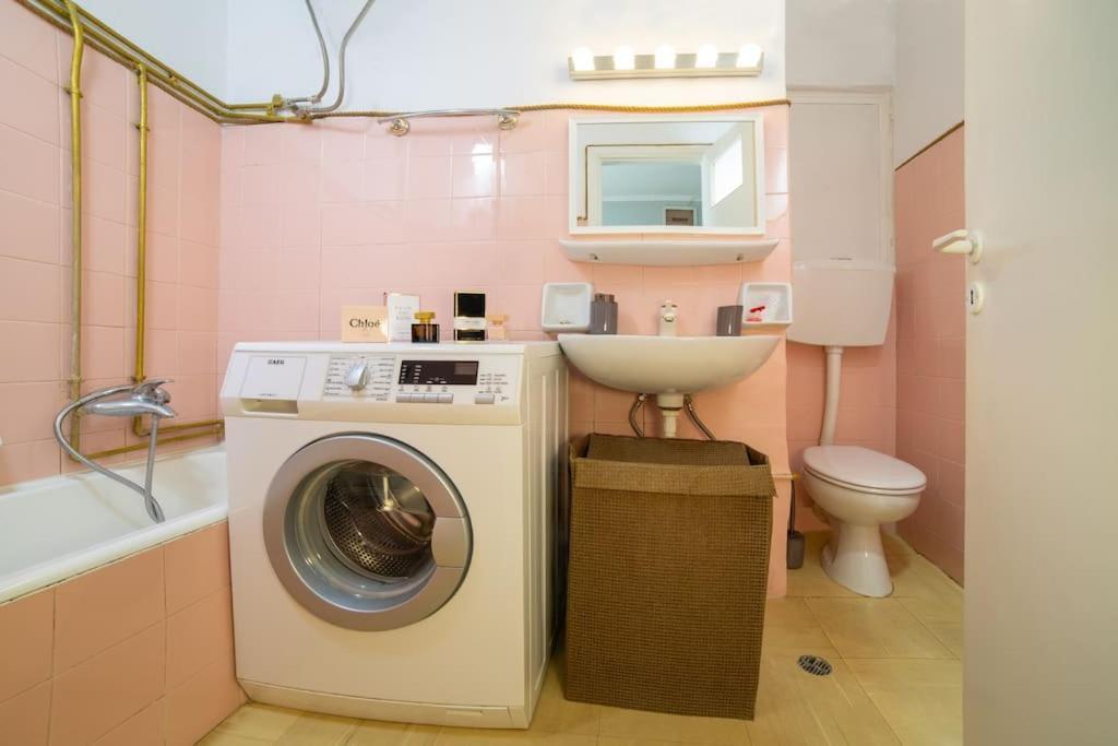 Cosy Apartment With Acropolis View アテネ エクステリア 写真